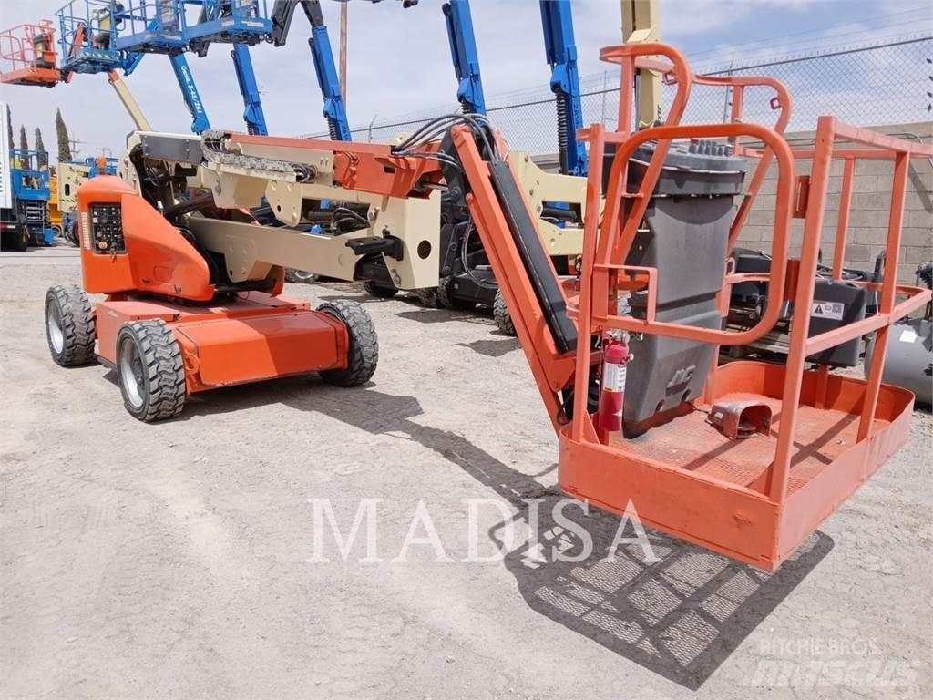 JLG E450AJ Piattaforme a braccio articolato