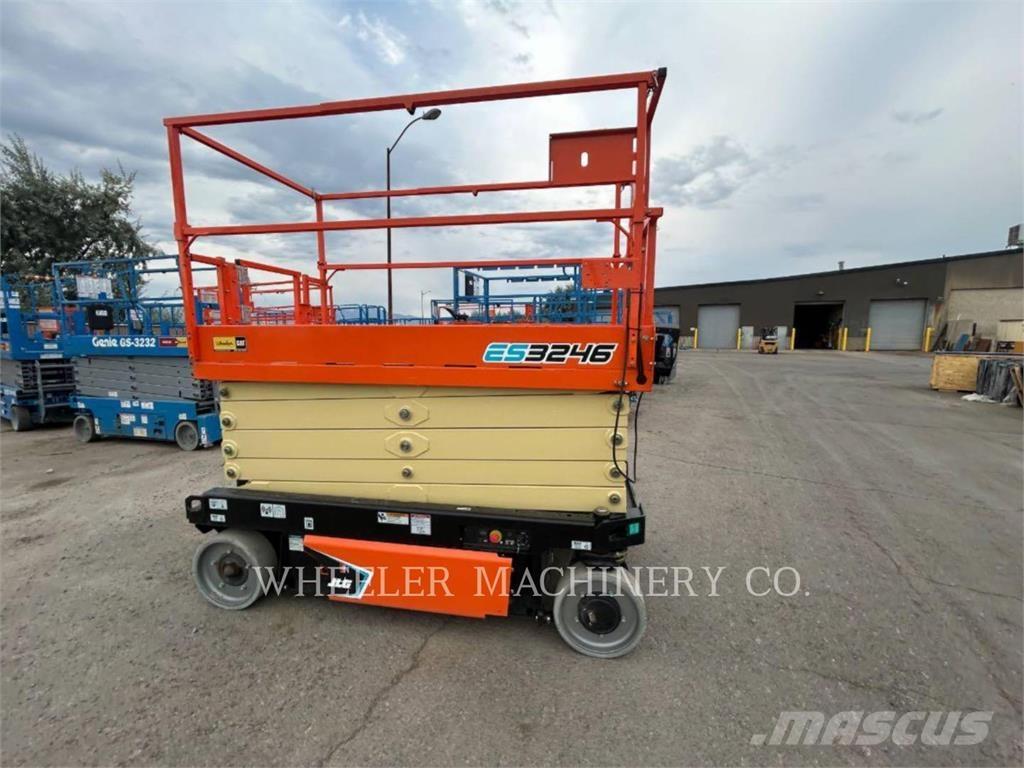 JLG ES3246 Piattaforme a pantografo
