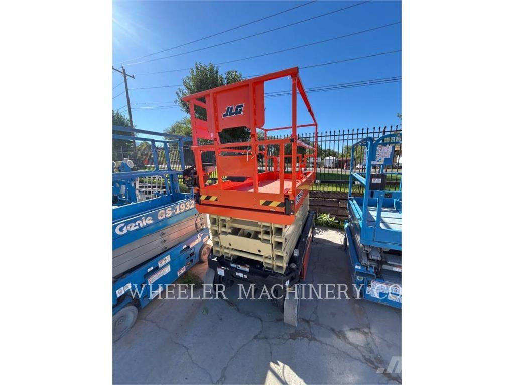 JLG ES3246 Piattaforme a pantografo