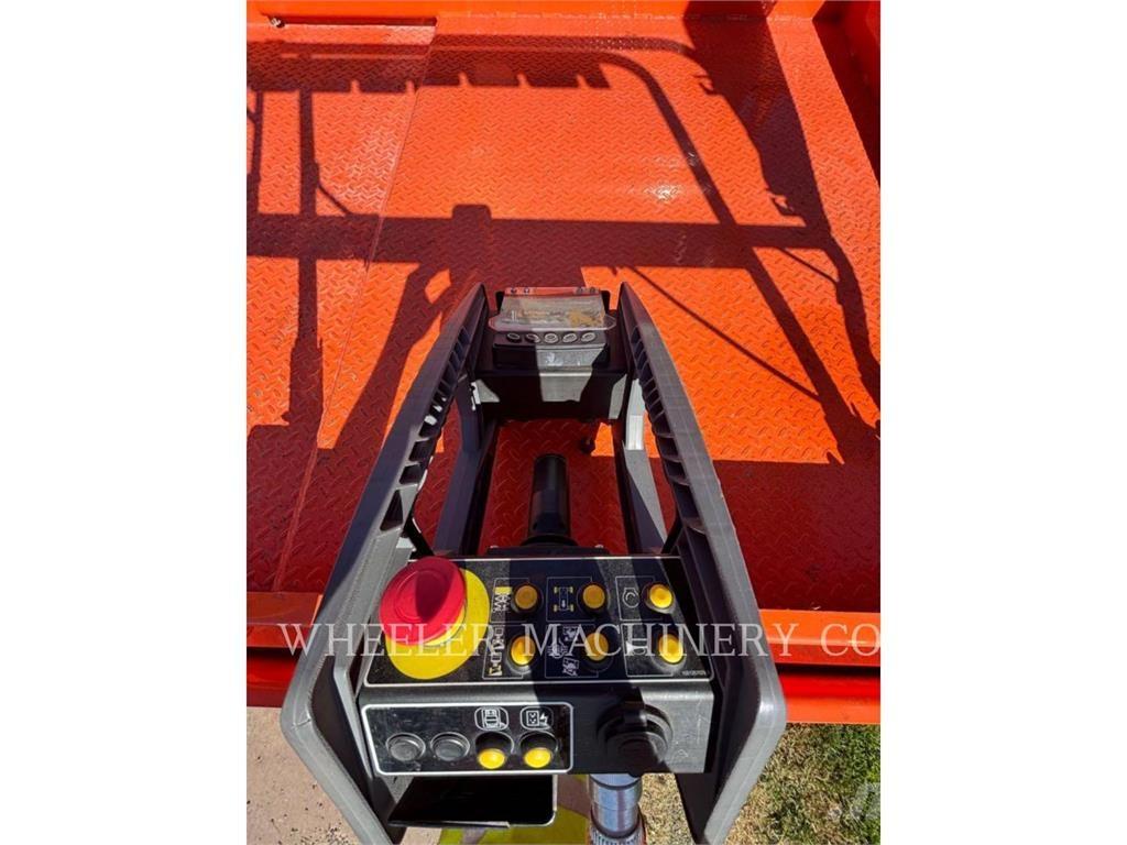 JLG RT3369 Piattaforme a pantografo