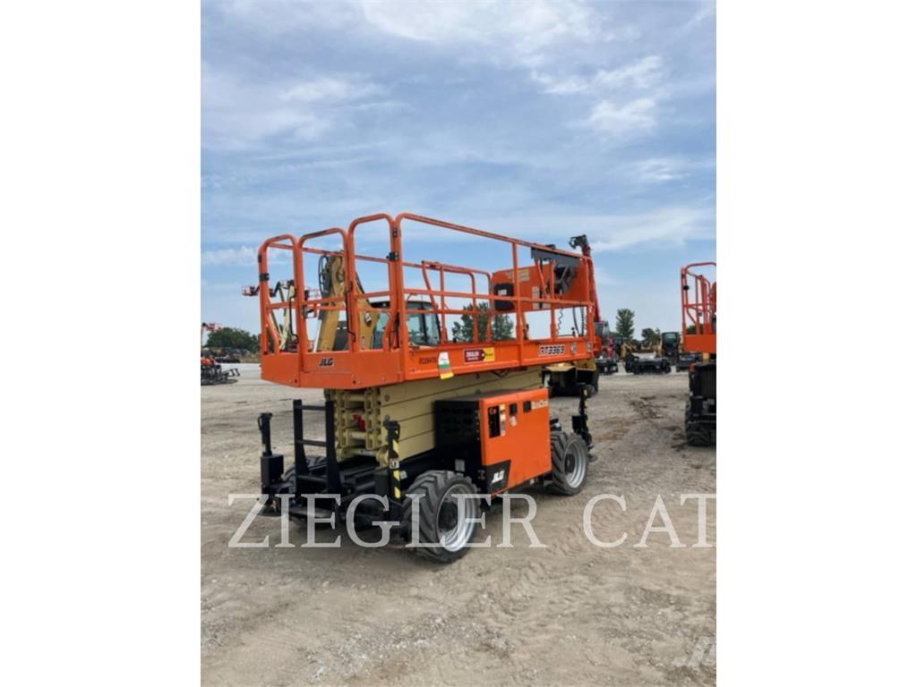 JLG RT3369 Piattaforme a pantografo
