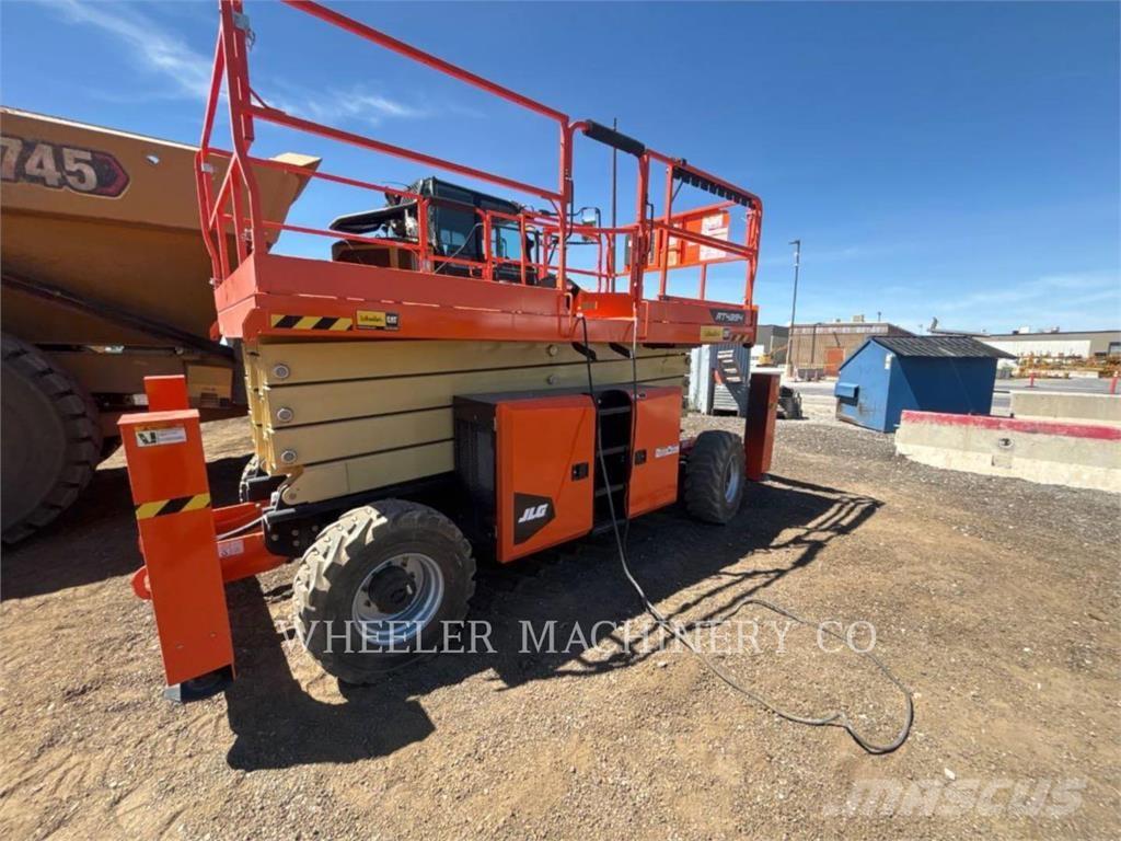 JLG RT4394 Piattaforme a pantografo