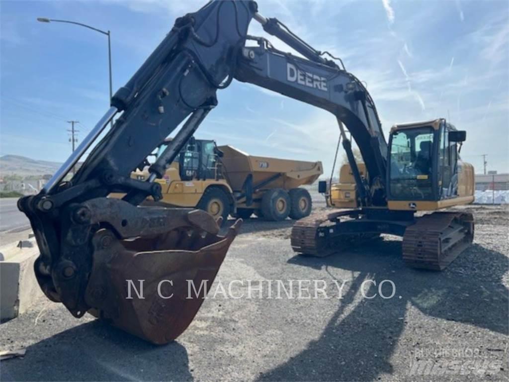 John Deere 210G Escavatori cingolati