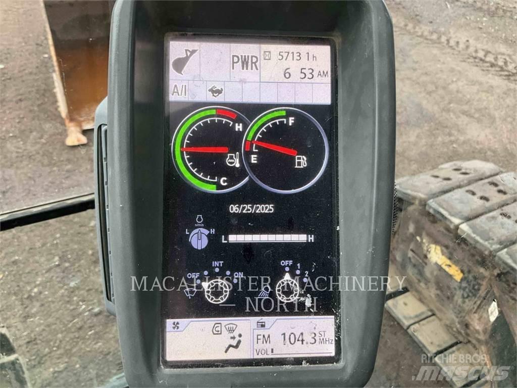 John Deere 210G Escavatori cingolati