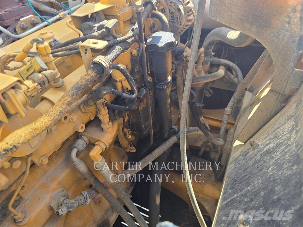 John Deere 210G Escavatori cingolati