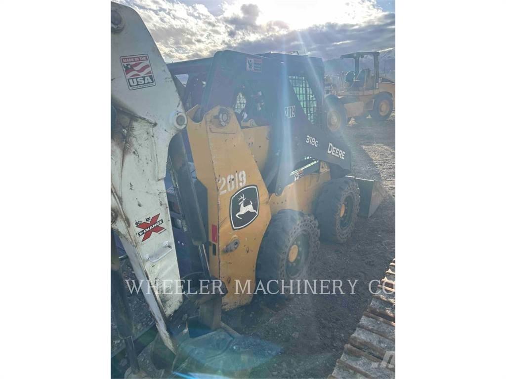 John Deere 318G Mini Pale Gommate