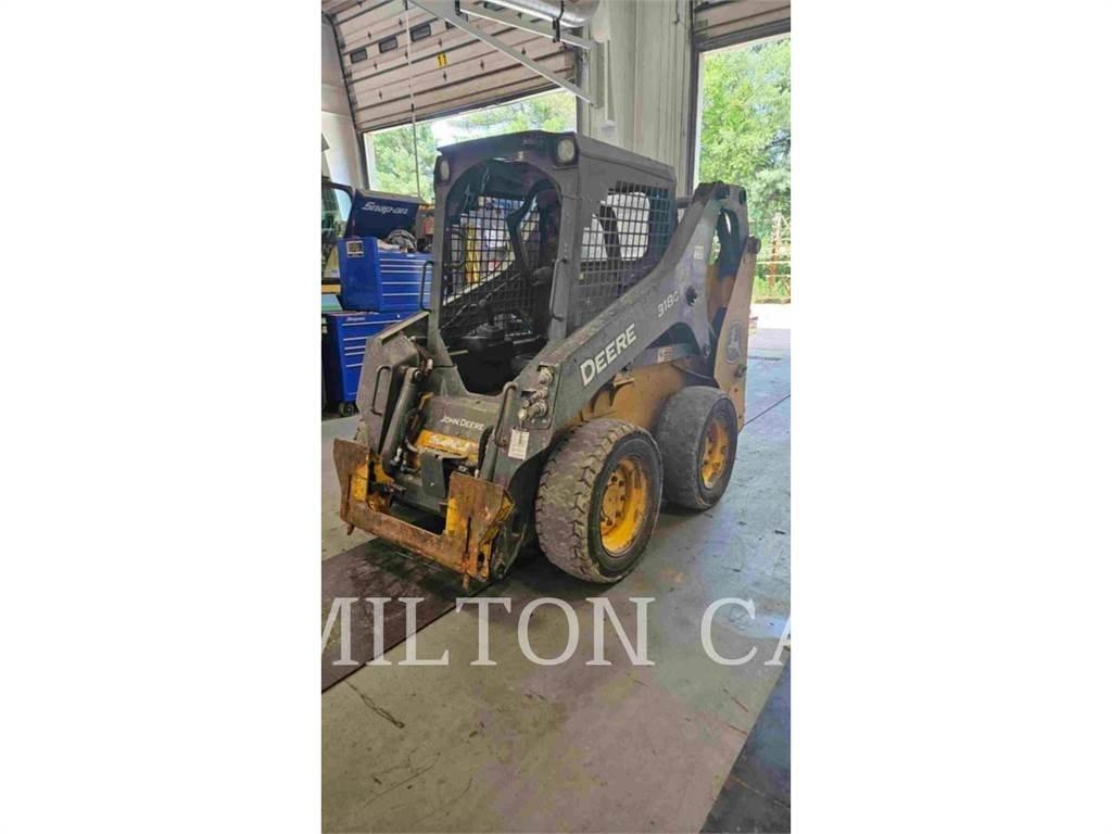 John Deere 318G Mini Pale Gommate