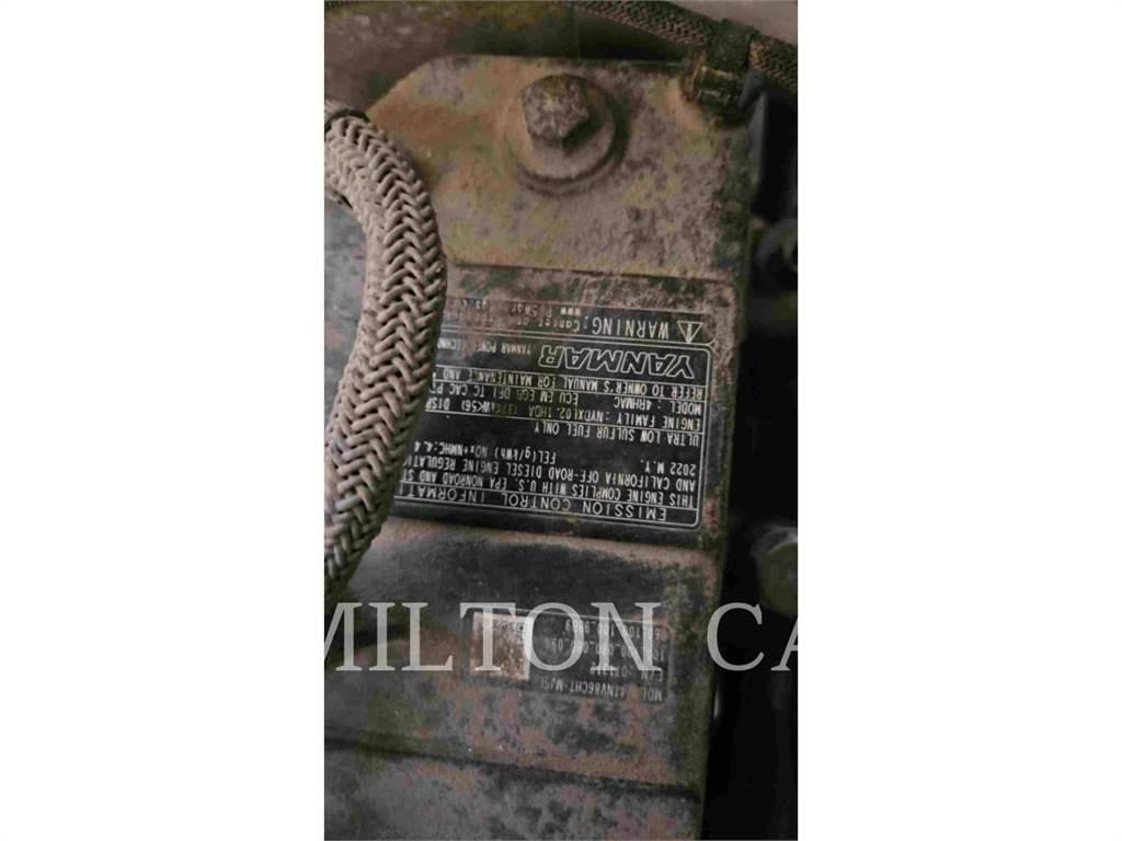 John Deere 318G Mini Pale Gommate