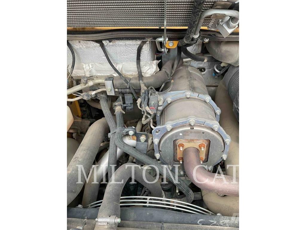 John Deere 318G Mini Pale Gommate
