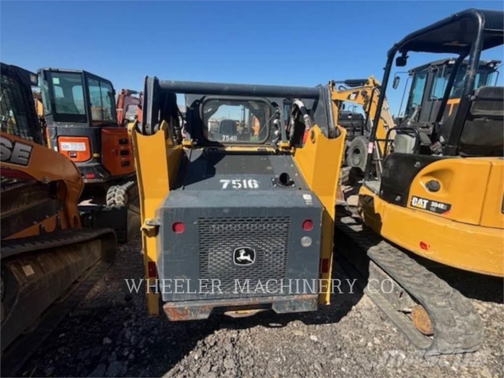 John Deere 318G SSL Mini Pale Gommate