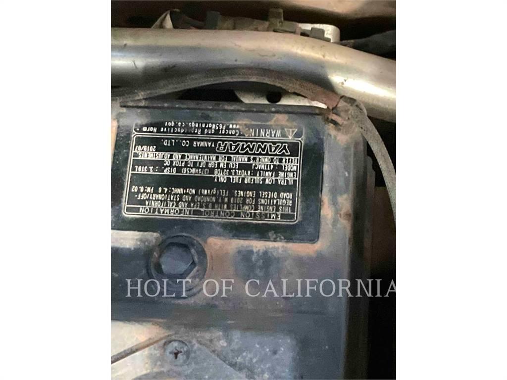 John Deere 324G Mini Pale Gommate