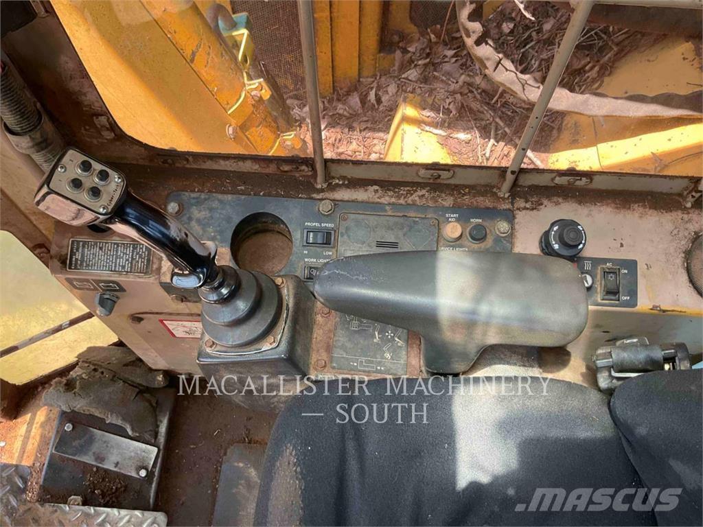 John Deere 653E Abbattitrici cingolate e macchine forestali
