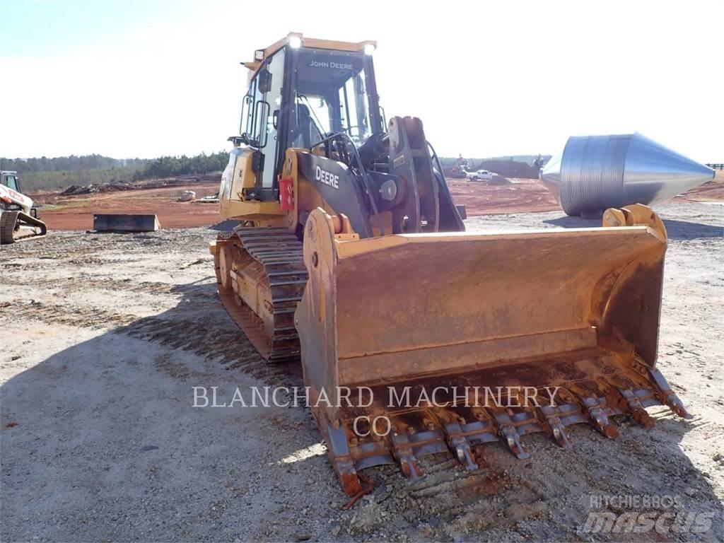 John Deere 655K Pale cingolate