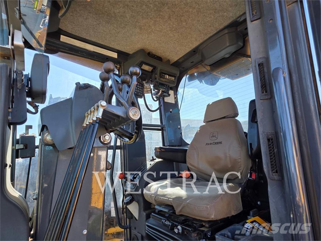 John Deere 670G Motorgraders