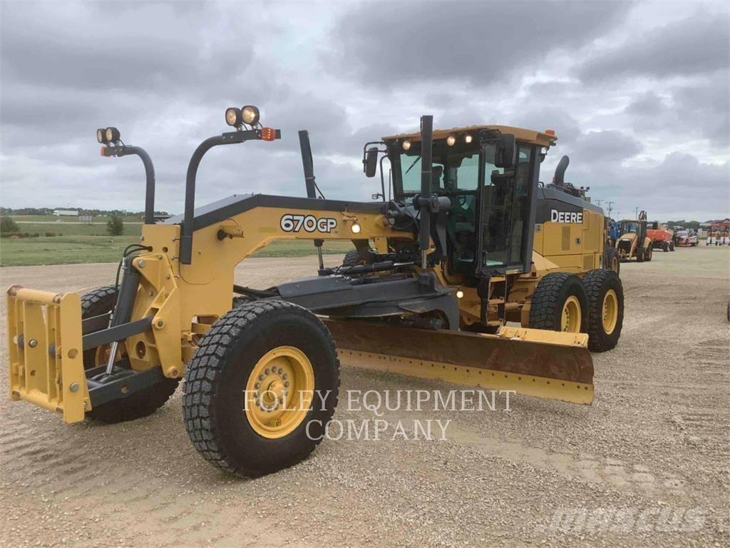 John Deere 670GP Motorgraders