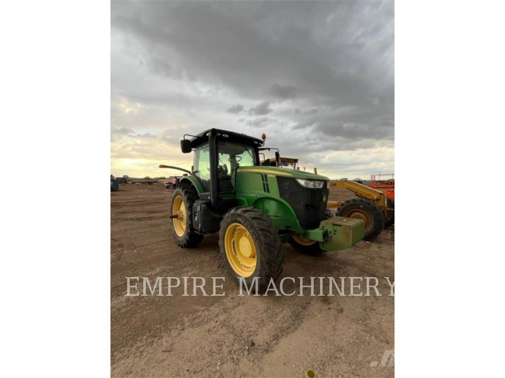 John Deere 7215R Trattori