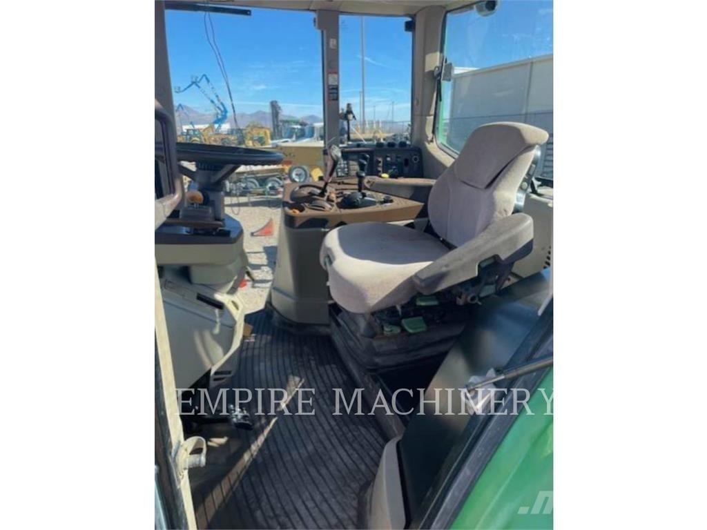 John Deere 7420 Trattori