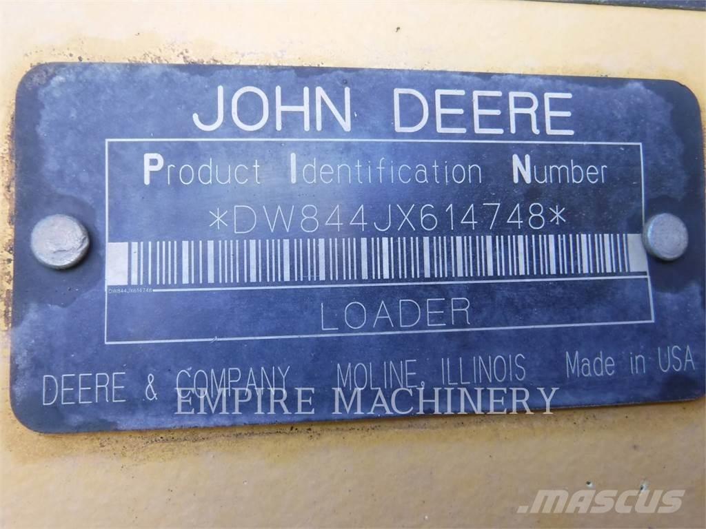 John Deere 844J Pale gommate