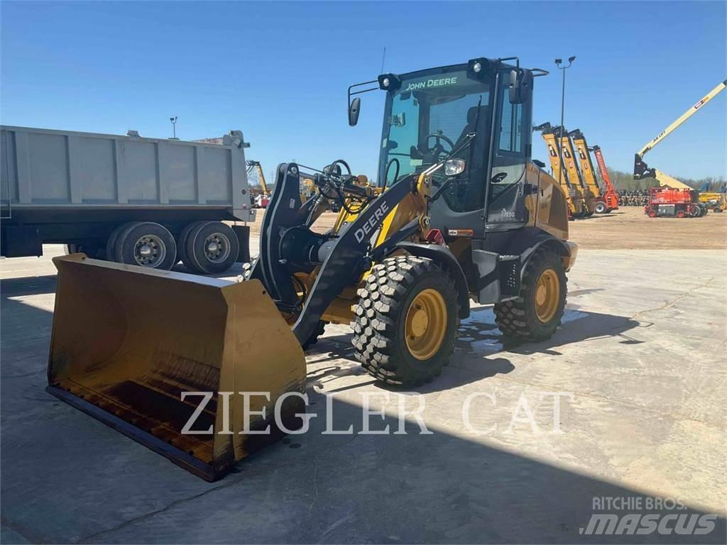 John Deere & CO. 244L Pale gommate