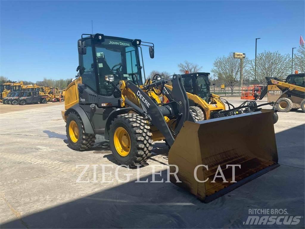 John Deere & CO. 244L Pale gommate