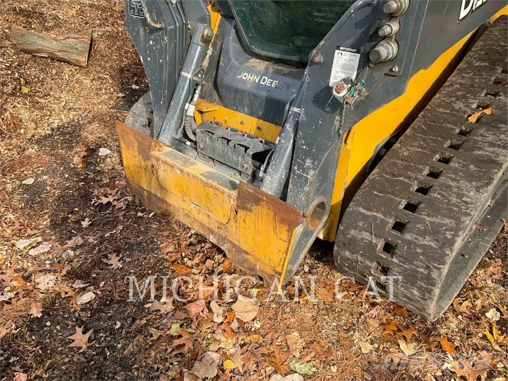 John Deere & CO. 325 Mini Pale Gommate