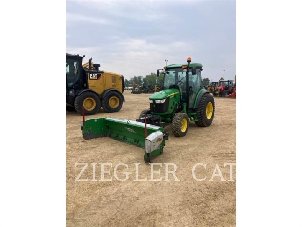 John Deere & CO. 4066R Trattori