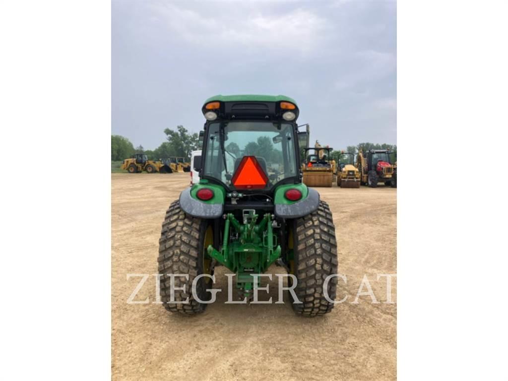 John Deere & CO. 4066R Trattori