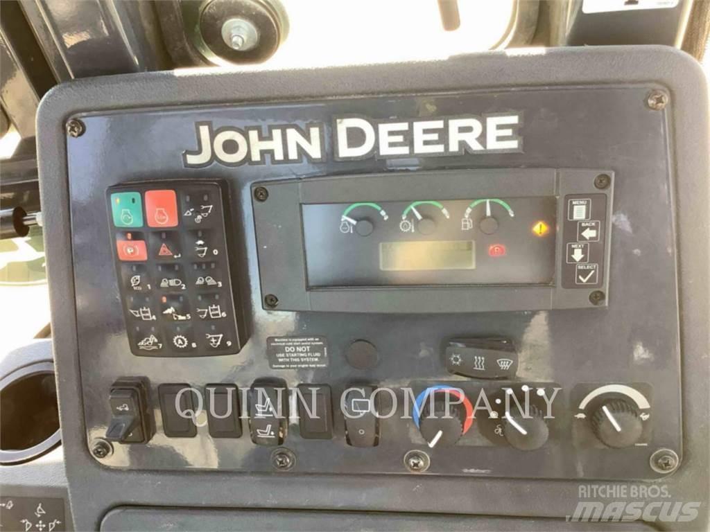 John Deere & CO. 410L Terne
