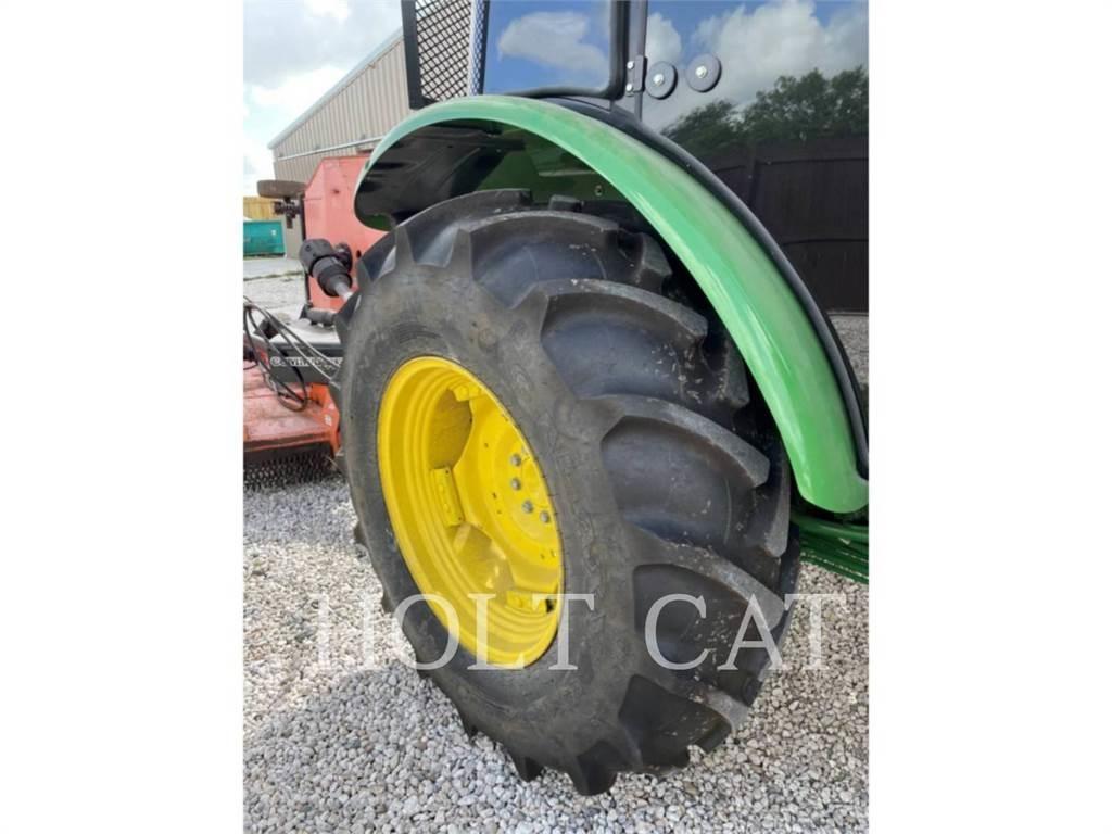 John Deere & CO. 5100E Trattori