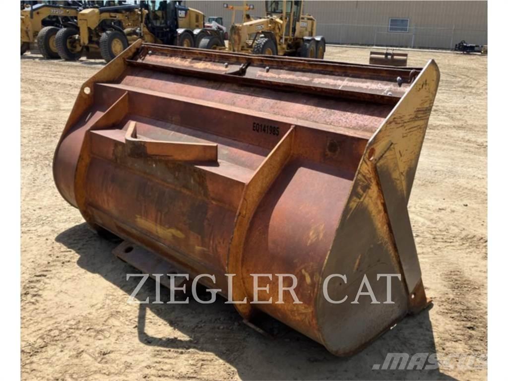 John Deere & CO. 624E Pale gommate