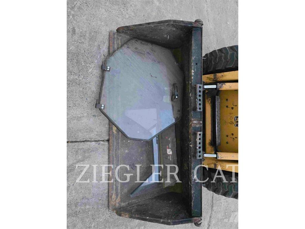 John Deere & CO. 7775 Mini Pale Gommate