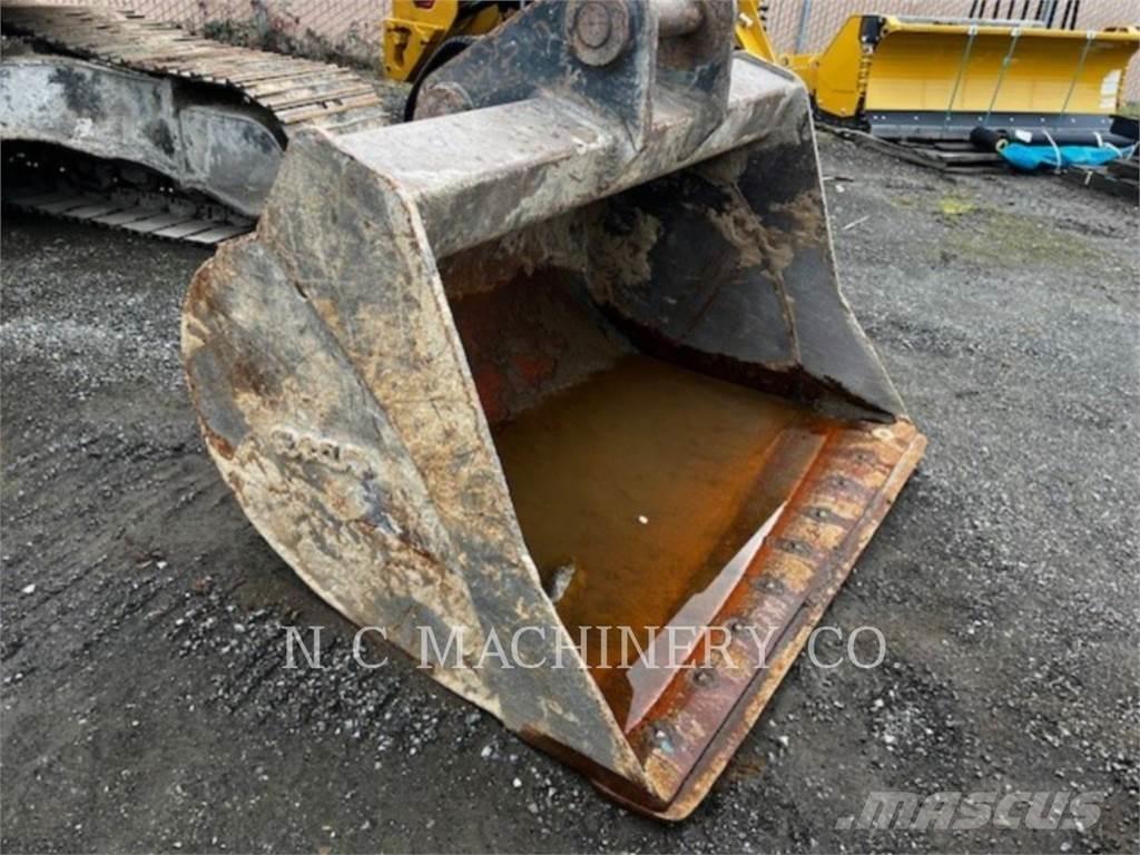 Komatsu PC210LCI-1 Escavatori cingolati