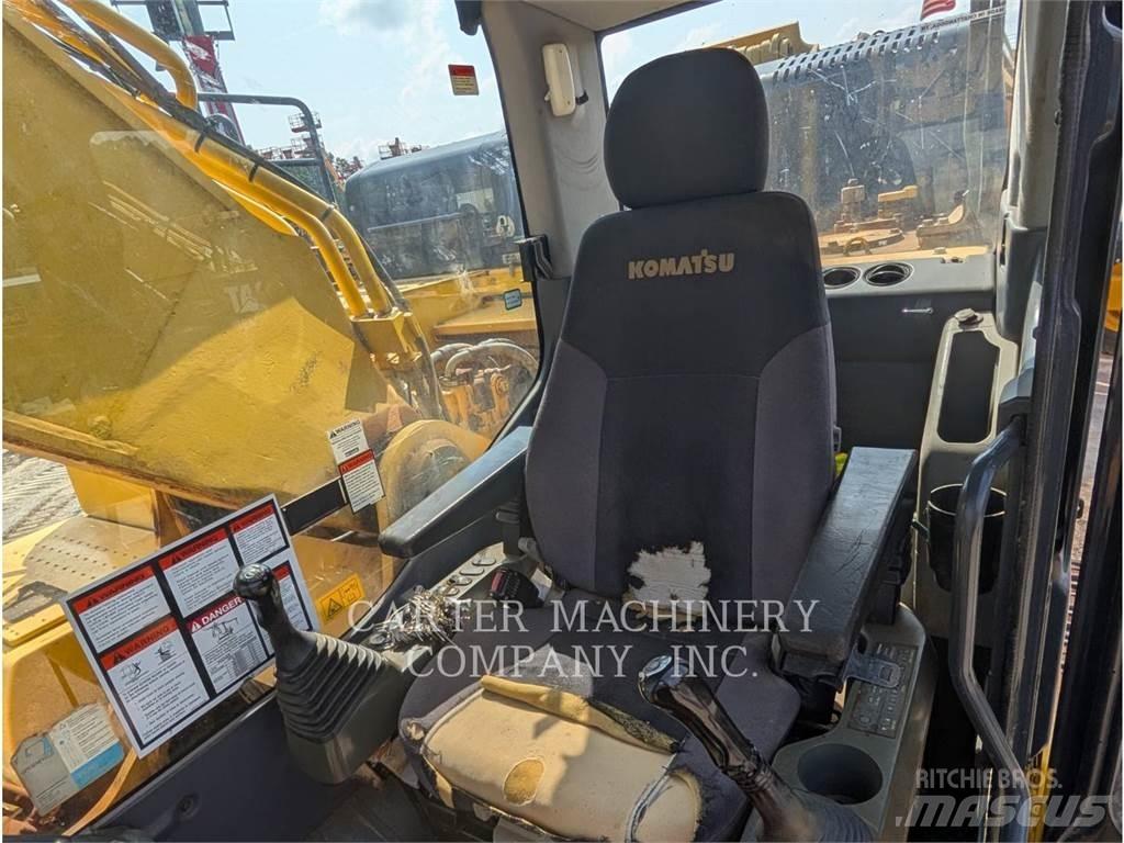 Komatsu PC490 Escavatori cingolati