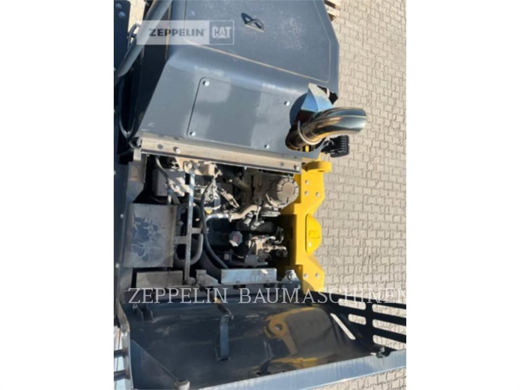 Komatsu PW148-11 Escavatori gommati