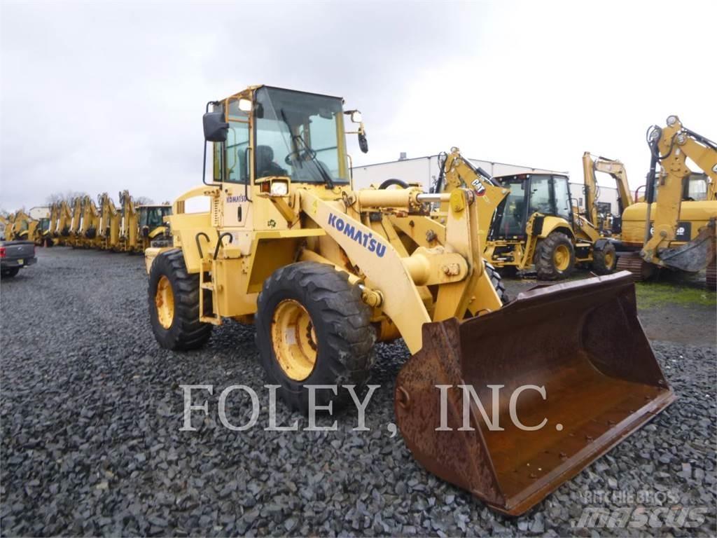 Komatsu WA250-5L Pale gommate