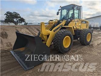 Komatsu WA250-5L Pale gommate