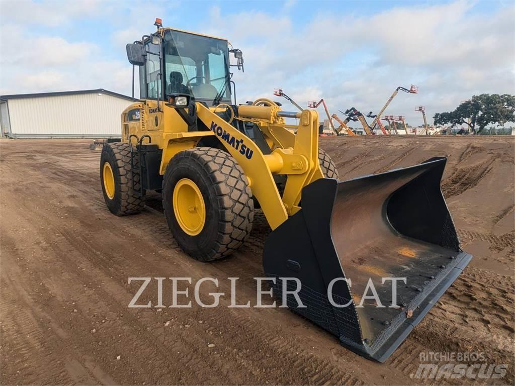 Komatsu WA250-5L Pale gommate