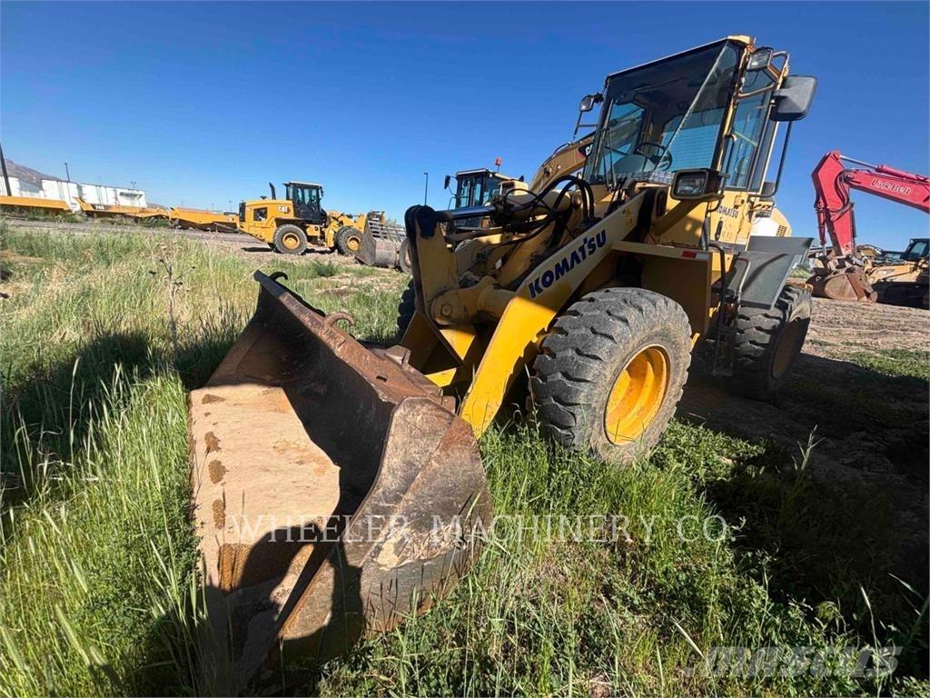 Komatsu WA250-5L Pale gommate