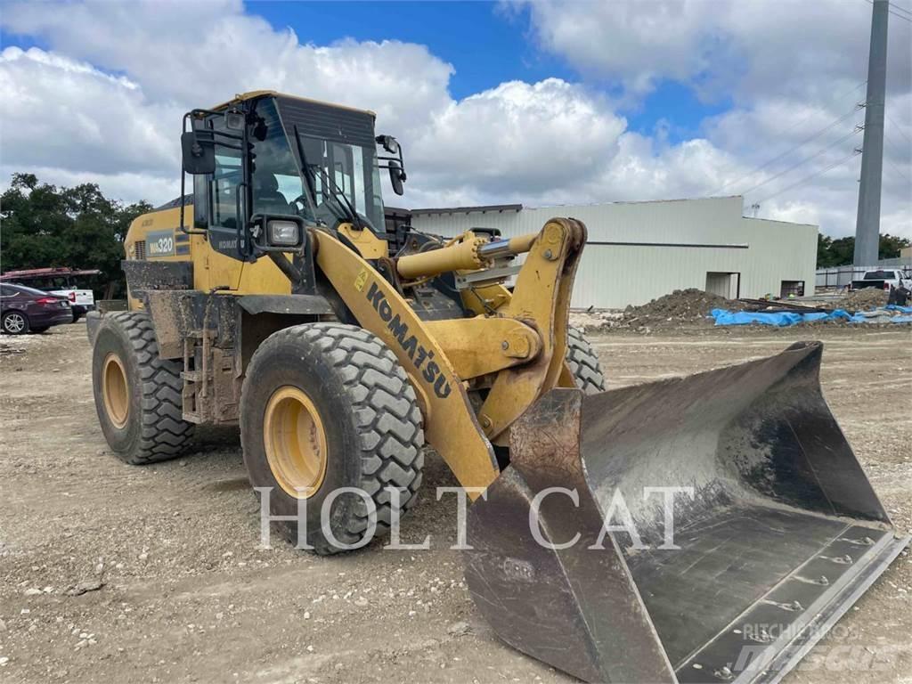 Komatsu WA320-8 Pale gommate