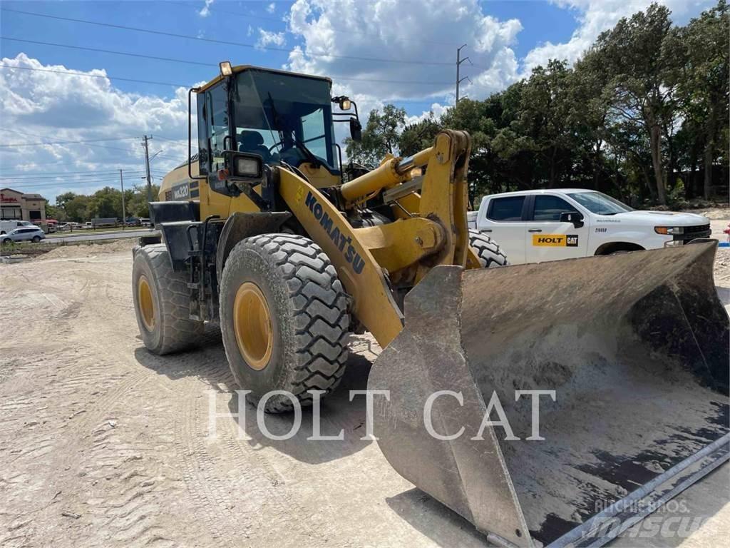 Komatsu WA320-8 Pale gommate