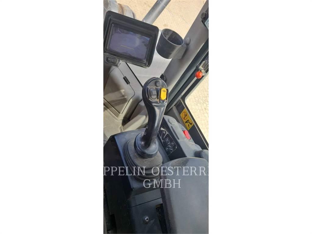 Komatsu WA470-7 Pale gommate