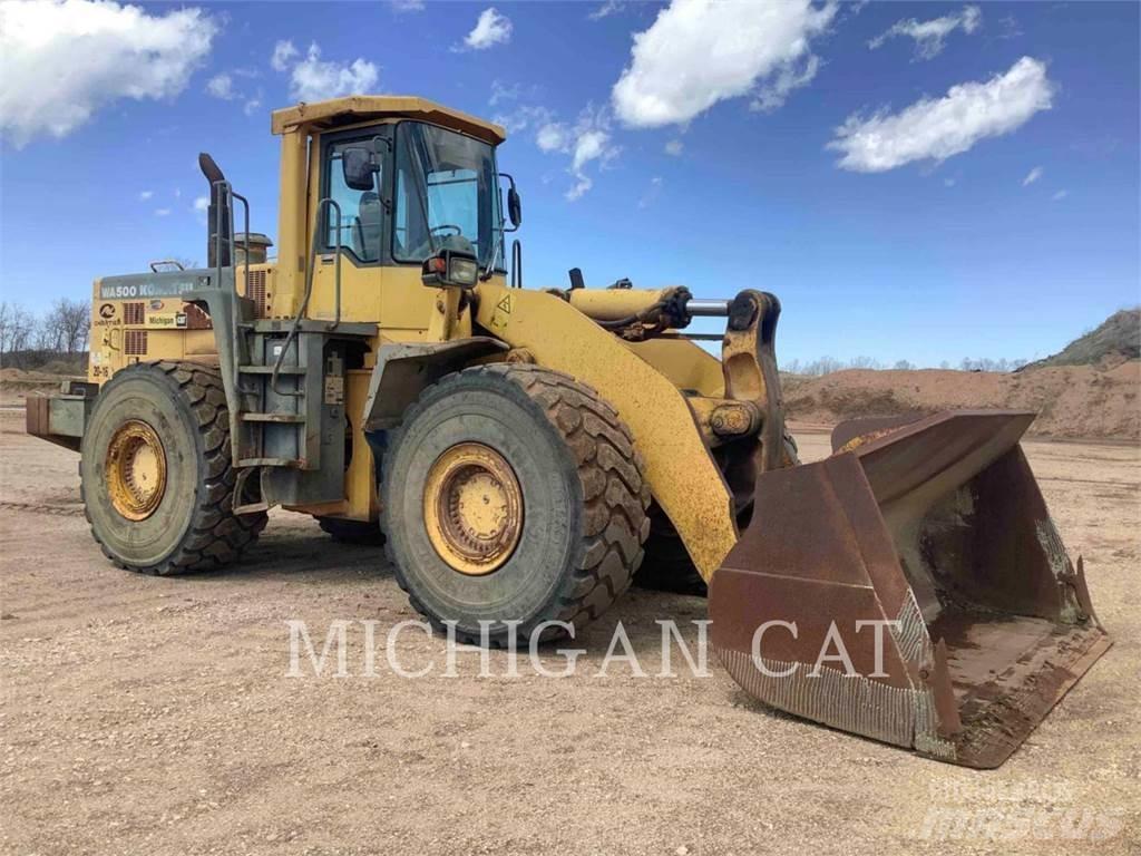 Komatsu WA500-3L Pale gommate