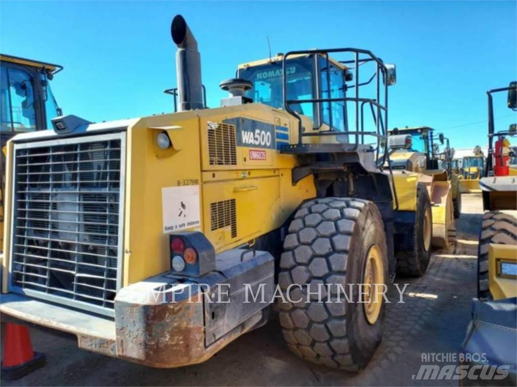 Komatsu WA500-7 Pale gommate