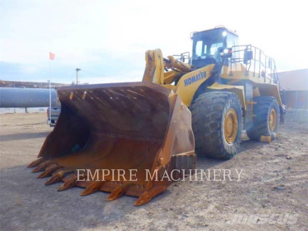 Komatsu WA600-8 Pale gommate