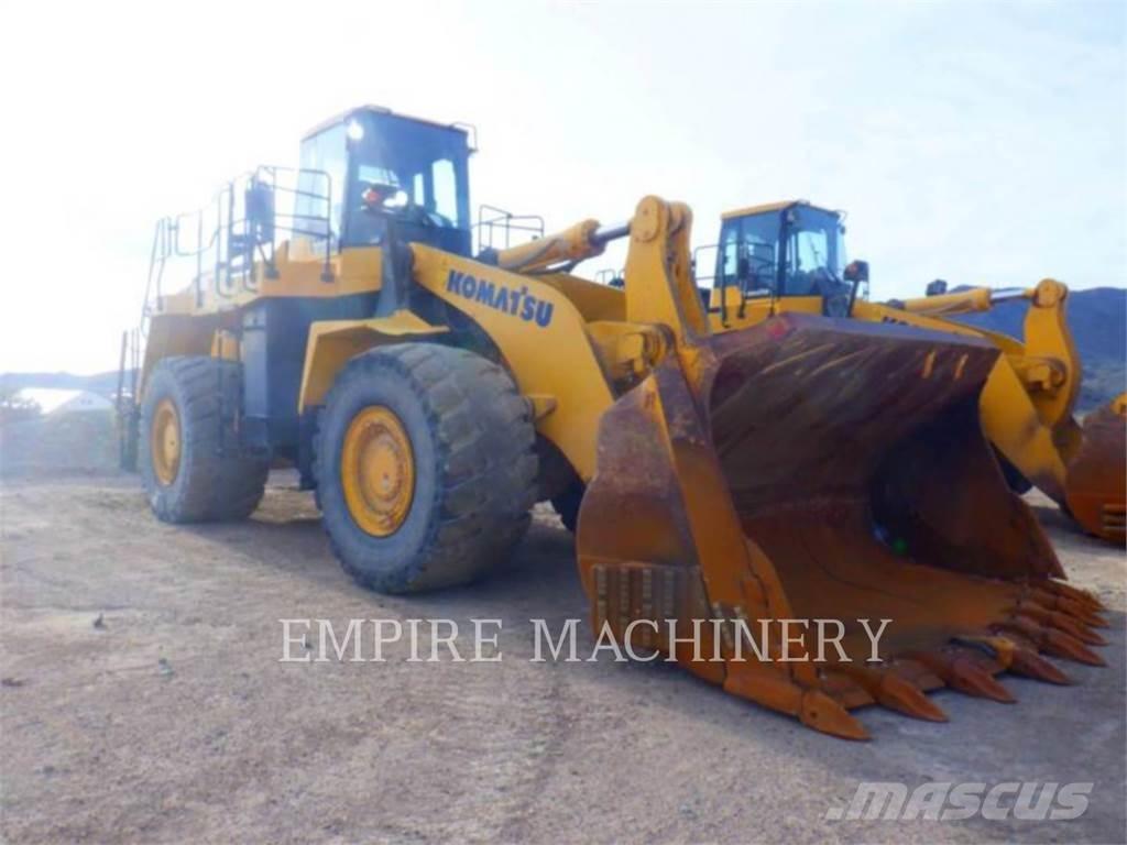 Komatsu WA600-8 Pale gommate