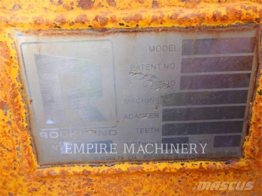 Komatsu WA600-8 Pale gommate