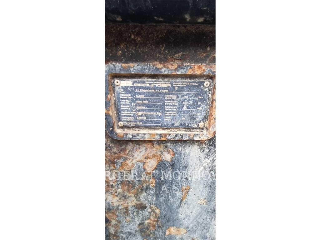 Kubota R065 Pale gommate