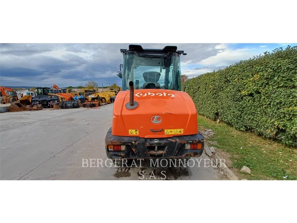 Kubota R065 Pale gommate
