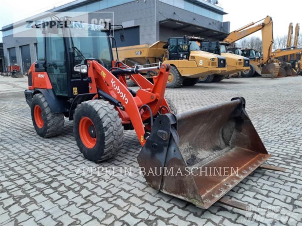 Kubota R090 Pale gommate