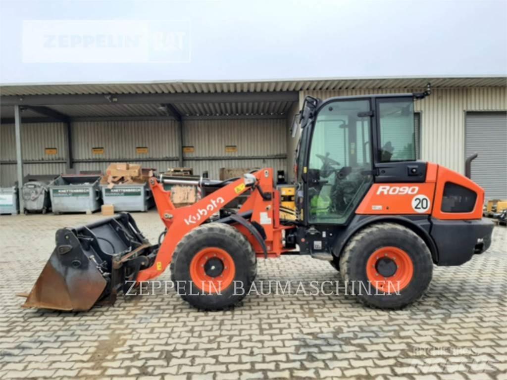 Kubota R090 Pale gommate